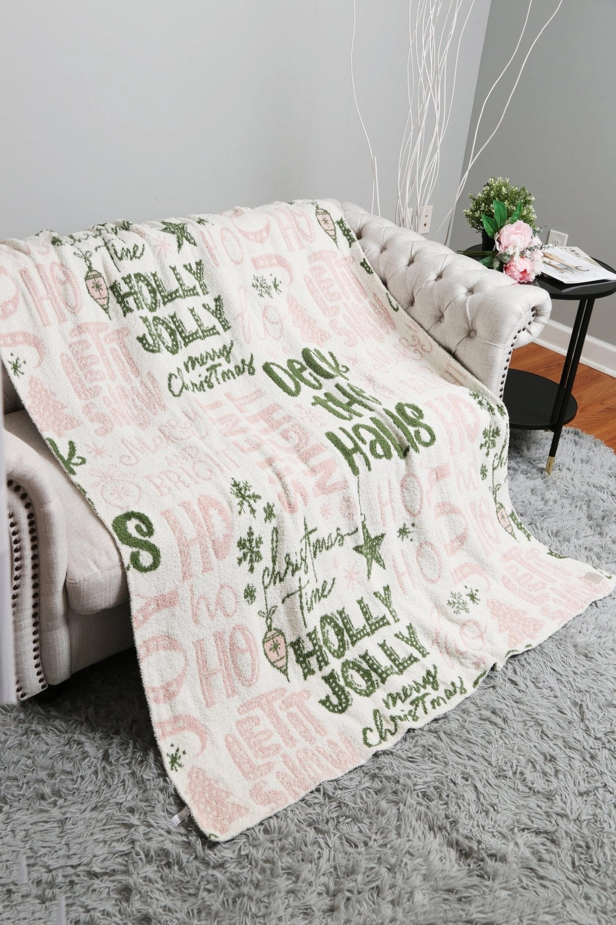 Super Lux Holly Jolly Christmas Blanket – Pink & Green