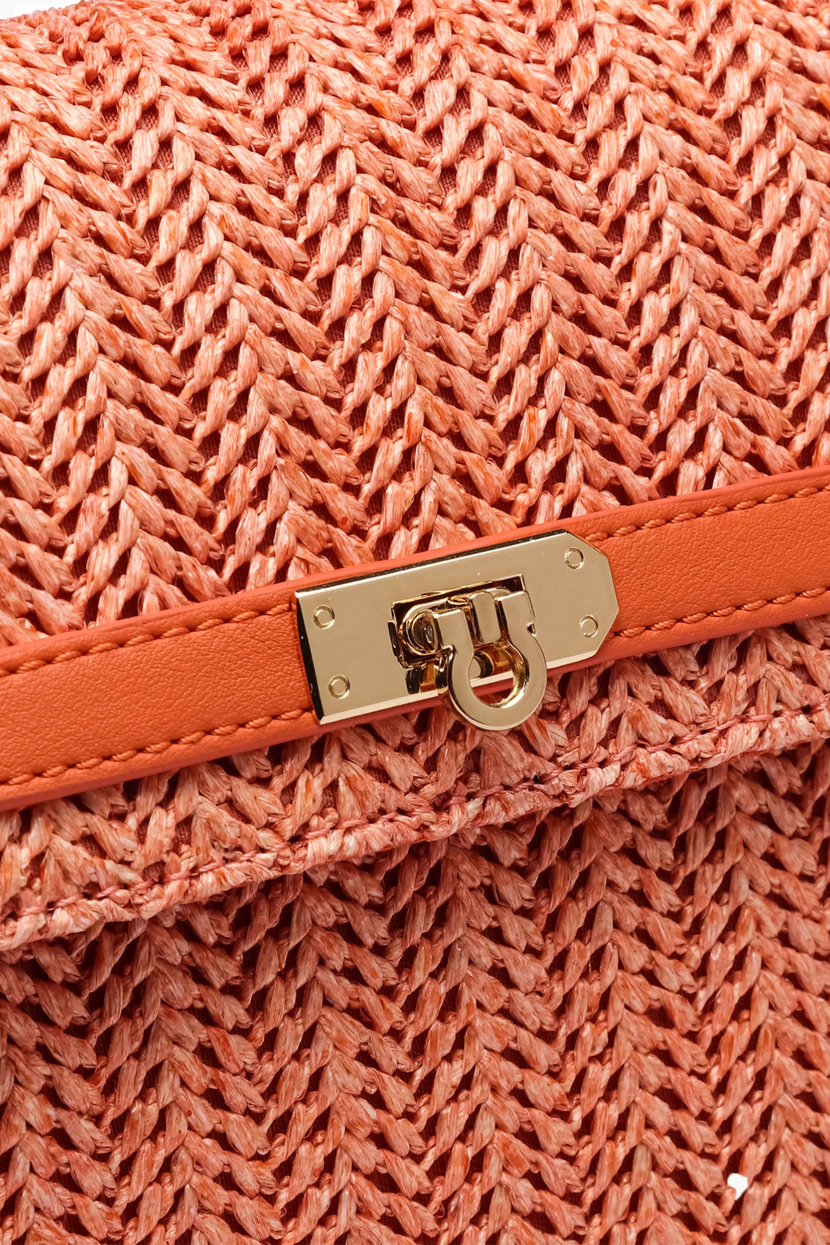 woven straw vacation purse close up texture