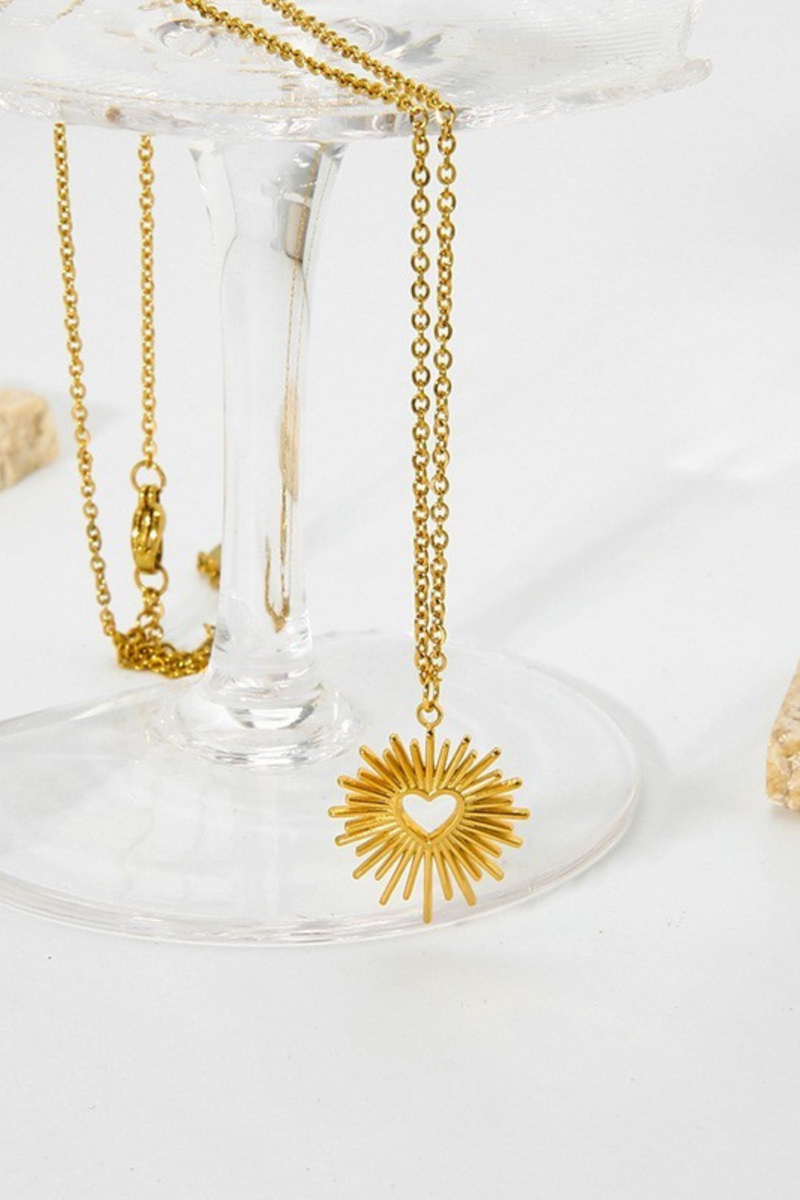18k gold dipped stainless steel sunburst heart pendant necklace